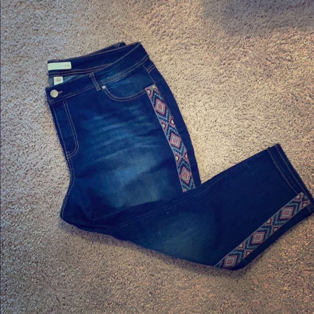 Side detail jean